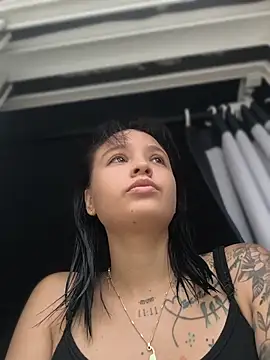 Snapshot of LorenRosse chatting on 07/19/26, 02:15 LorenRosse online show from 07/19/26, 02:15