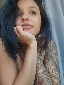 Snapshot of LorenRosse chatting on 07/26/26, 02:42 LorenRosse online show from 07/26/26, 02:42