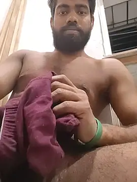 INDIANBOY7439 online show from 04/15/26, 07:32