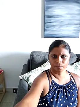 Snapshot of Sensual_indian7 chatting on 03/06/25, 03:24 Sensual indian7 online show from 03/06/25, 03:24