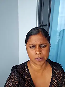 Snapshot of Sensual_indian7 chatting on 03/10/25, 01:10 Sensual indian7 online show from 03/10/25, 01:10