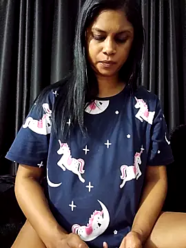 Snapshot of Sensual_indian7 chatting on 09/10/25, 02:00 Sensual indian7 online show from 09/10/25, 02:00