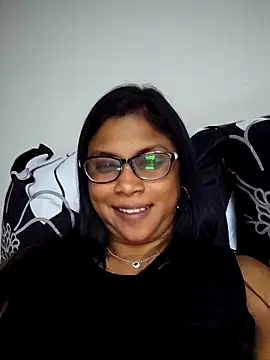 Snapshot of Sensual_indian7 chatting on 10/22/25, 02:28 Sensual indian7 online show from 10/22/25, 02:28