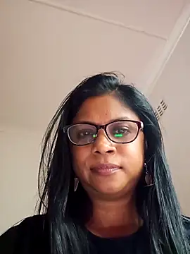 Snapshot of Sensual_indian7 chatting on 10/26/25, 12:33 Sensual indian7 online show from 10/26/25, 12:33