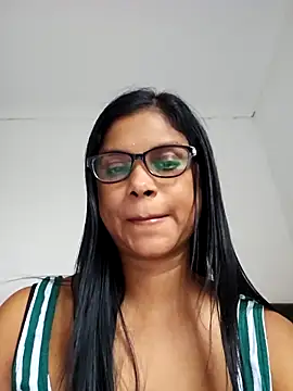 Snapshot of Sensual_indian7 chatting on 05/11/26, 01:39 Sensual indian7 online show from 05/11/26, 01:39