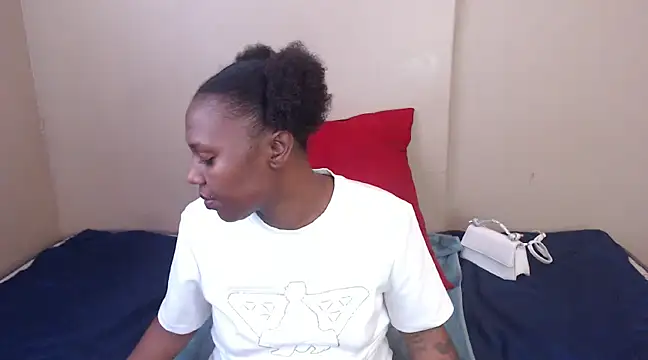 YourDreamLady22 online show from 12/21/24, 10:28