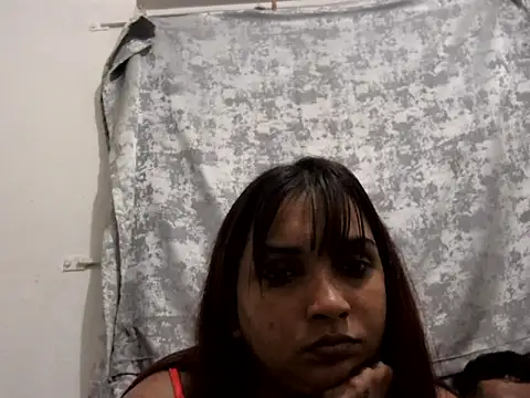 Snapshot of GORGEOUSLIPS chatting on 10/08/25, 07:00 GORGEOUSLIPS online show from 10/08/25, 07:00