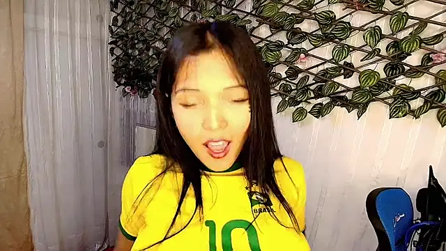 Snapshot of MOMMYJEVAA chatting on 03/03/25, 01:20 MOMMYJEVAA online show from 03/03/25, 01:20