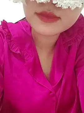 girldam95 online show from 05/18/26, 06:52