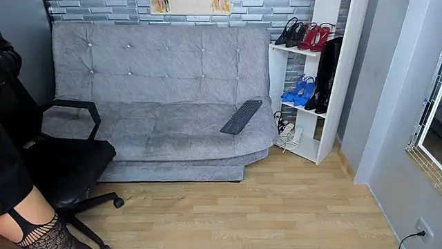 coniie jhons online show from 03/01/25, 05:27