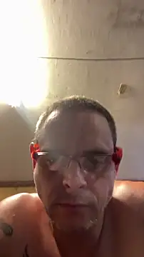 Snapshot of Buffshagswell chatting on 06/17/26, 10:00 Buffshagswell online show from 06/17/26, 10:00