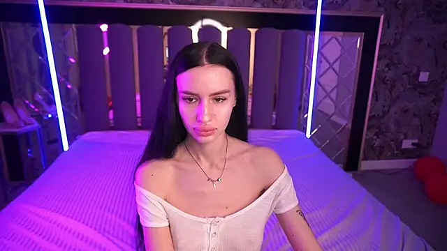 Snow WhiteeeX online show from 03/03/26, 06:30