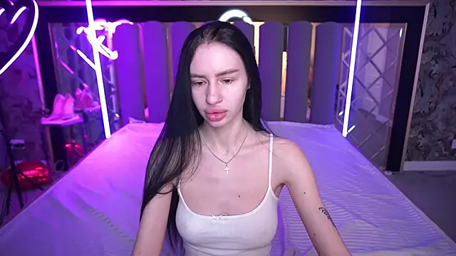 Snow WhiteeeX online show from 04/07/26, 05:41