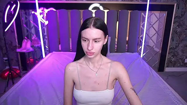 Snow WhiteeeX online show from 04/11/26, 07:45