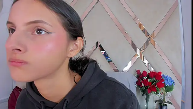 ninaht online show from 10/11/25, 08:51