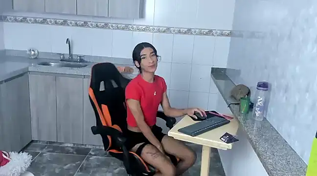 SofiaNaugthyxTS online show from 01/08/25, 11:52