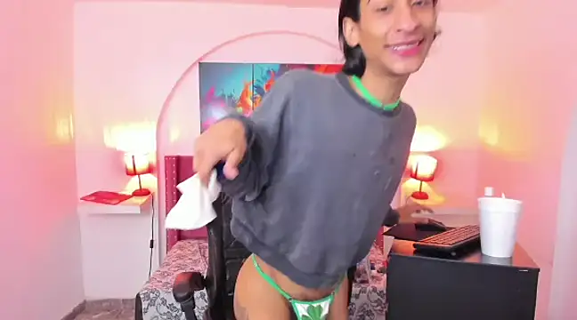 SofiaNaugthyxTS online show from 03/18/25, 10:14