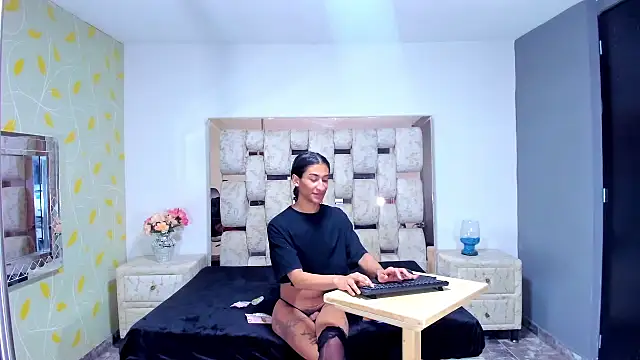 SofiaNaugthyxTS online show from 09/22/25, 08:11