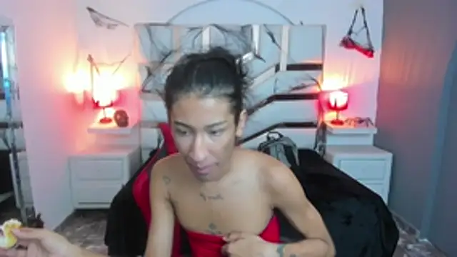 SofiaNaugthyxTS online show from 10/26/25, 01:11