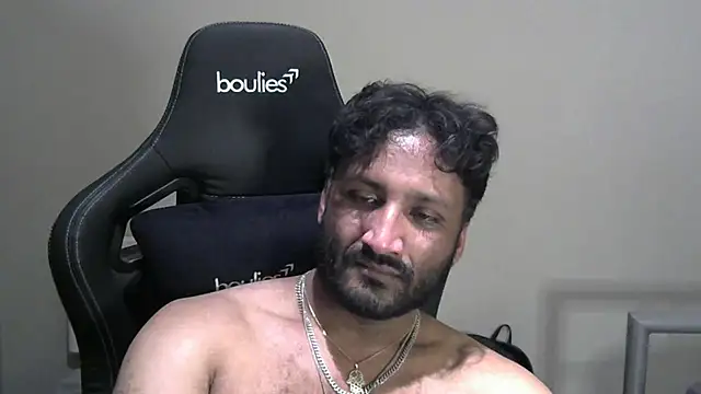 Snapshot of shadthebiguy chatting on 02/22/25, 09:01 shadthebiguy online show from 02/22/25, 09:01