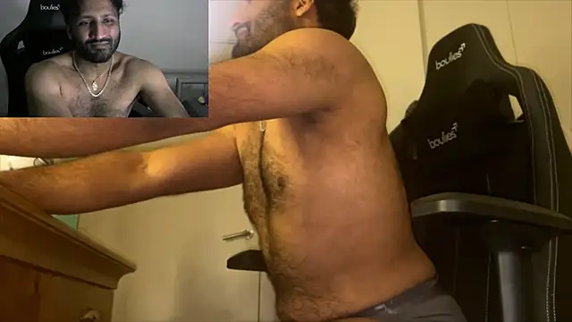 Snapshot of shadthebiguy chatting on 02/27/25, 11:26 shadthebiguy online show from 02/27/25, 11:26