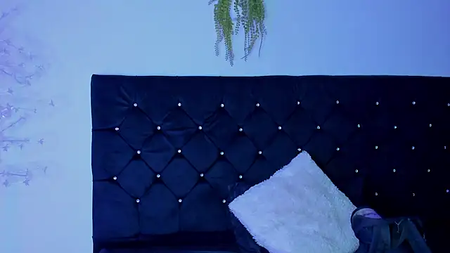 Natasha by online show from 03/18/25, 03:53