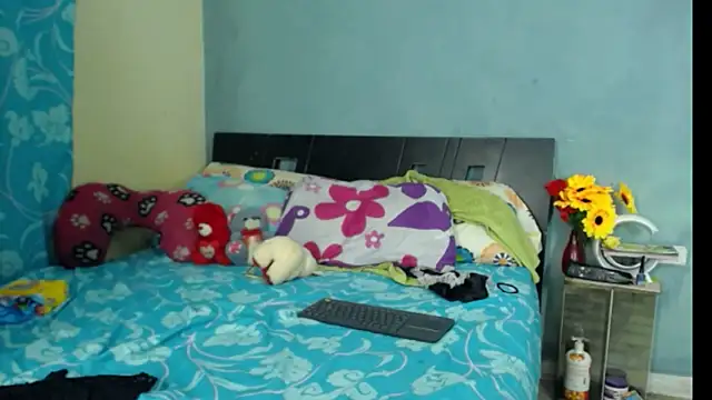 Madison  12 online show from 02/25/25, 05:08