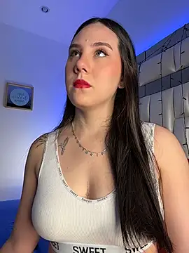  ISABELLA HOT  online show from 04/17/26, 12:19