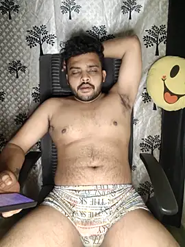 Snapshot of Mr_Handsome_hunk chatting on 11/15/25, 03:30 Mr Handsome hunk online show from 11/15/25, 03:30
