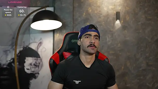 Snapshot of Austin_bolt chatting on 12/05/24, 03:04 Austin bolt online show from 12/05/24, 03:04