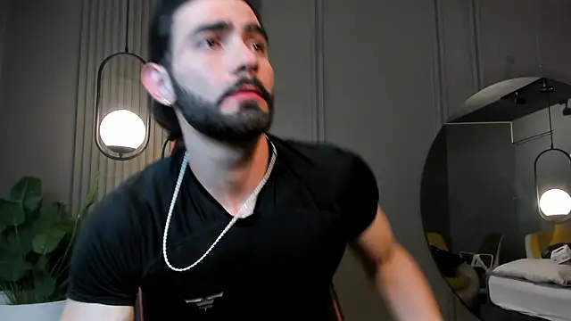 Snapshot of Austin_bolt chatting on 12/28/24, 01:18 Austin bolt online show from 12/28/24, 01:18