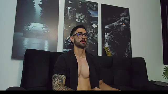 Snapshot of Austin_bolt chatting on 02/07/25, 01:47 Austin bolt online show from 02/07/25, 01:47