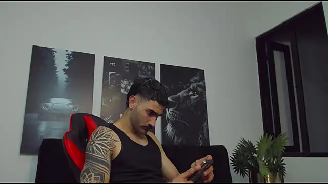 Snapshot of Austin_bolt chatting on 02/12/25, 01:52 Austin bolt online show from 02/12/25, 01:52