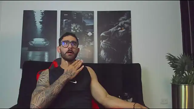 Snapshot of Austin_bolt chatting on 03/13/25, 03:00 Austin bolt online show from 03/13/25, 03:00