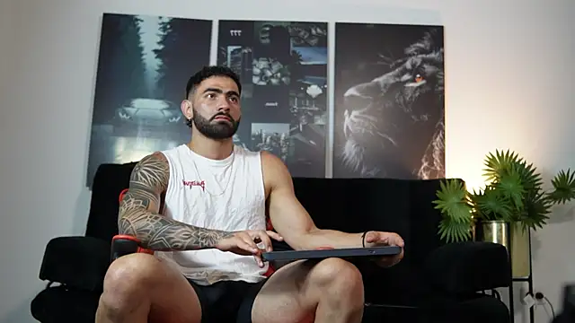 Snapshot of Austin_bolt chatting on 09/16/25, 01:06 Austin bolt online show from 09/16/25, 01:06