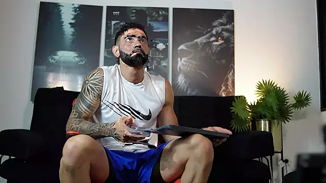 Snapshot of Austin_bolt chatting on 09/18/25, 04:25 Austin bolt online show from 09/18/25, 04:25