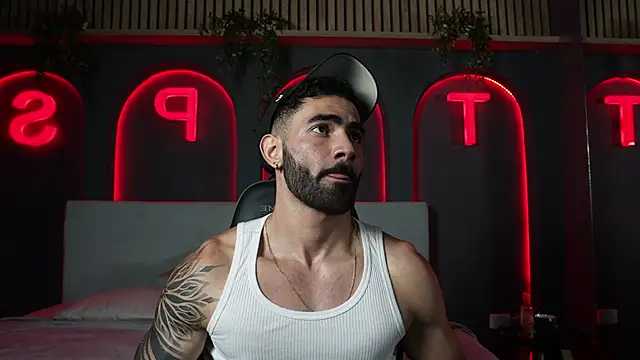 Snapshot of Austin_bolt chatting on 09/24/25, 02:04 Austin bolt online show from 09/24/25, 02:04