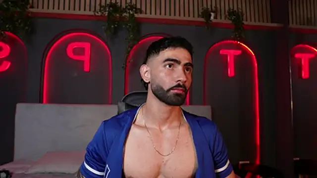 Snapshot of Austin_bolt chatting on 10/24/25, 02:41 Austin bolt online show from 10/24/25, 02:41