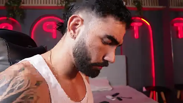 Snapshot of Austin_bolt chatting on 10/29/25, 03:20 Austin bolt online show from 10/29/25, 03:20