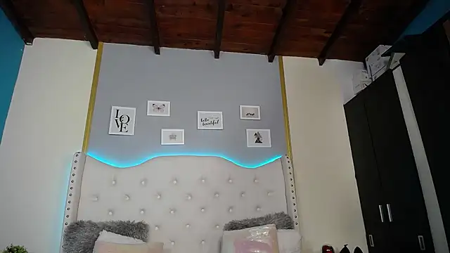 Snapshot of dante_ferraraa chatting on 09/11/25, 09:04 dante ferraraa online show from 09/11/25, 09:04