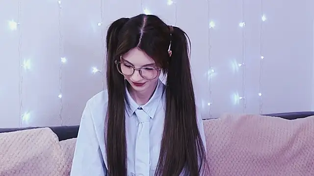 KimWilli online show from 01/30/25, 04:55