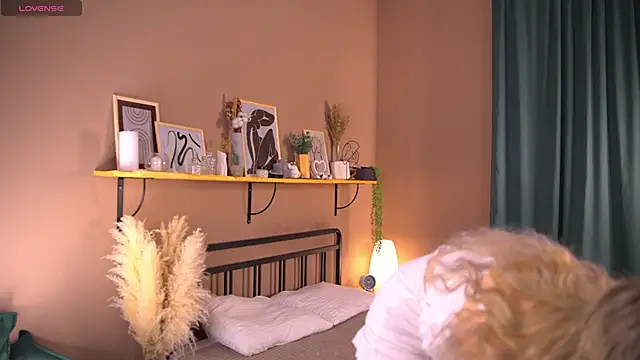  AlinaBailey online show from 01/20/25, 08:30