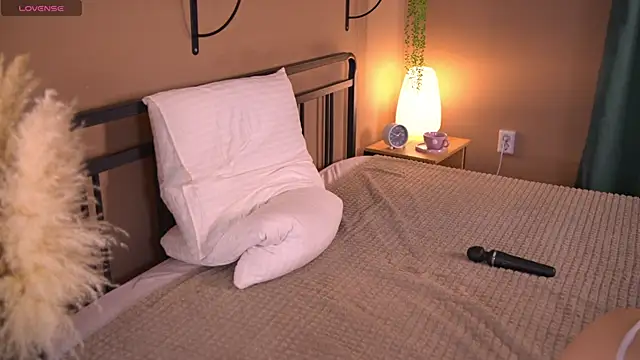  AlinaBailey online show from 01/20/25, 11:35