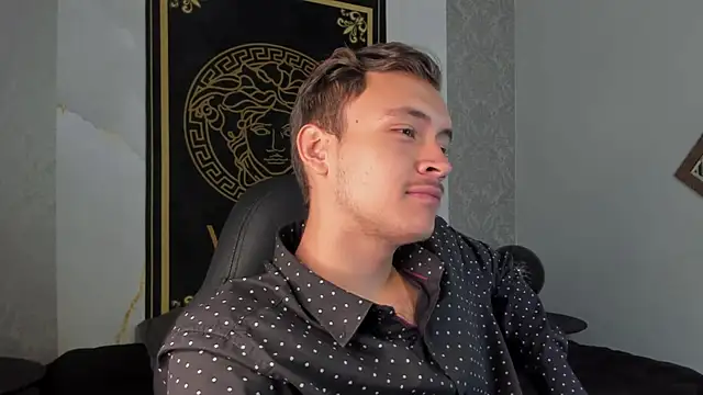 Snapshot of Desmon_Clark chatting on 01/07/25, 07:49 Desmon Clark online show from 01/07/25, 07:49