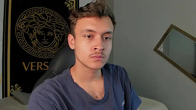 Snapshot of Desmon_Clark chatting on 01/09/25, 08:01 Desmon Clark online show from 01/09/25, 08:01