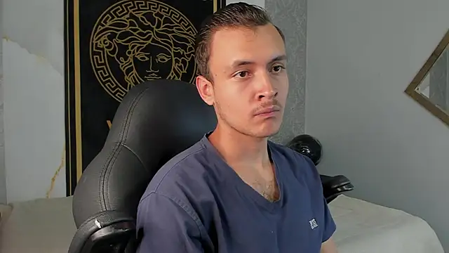 Snapshot of Desmon_Clark chatting on 01/10/25, 02:04 Desmon Clark online show from 01/10/25, 02:04