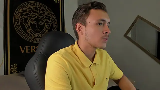 Snapshot of Desmon_Clark chatting on 01/11/25, 03:13 Desmon Clark online show from 01/11/25, 03:13