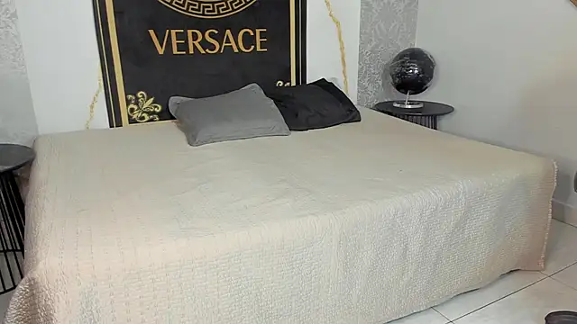 Snapshot of Desmon_Clark chatting on 01/13/25, 07:54 Desmon Clark online show from 01/13/25, 07:54