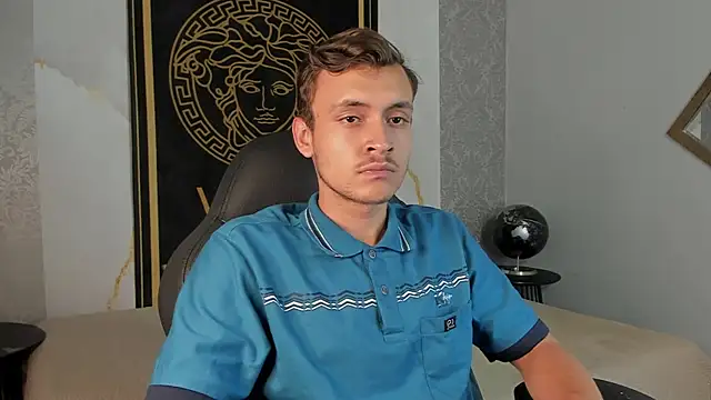 Snapshot of Desmon_Clark chatting on 01/18/25, 06:03 Desmon Clark online show from 01/18/25, 06:03