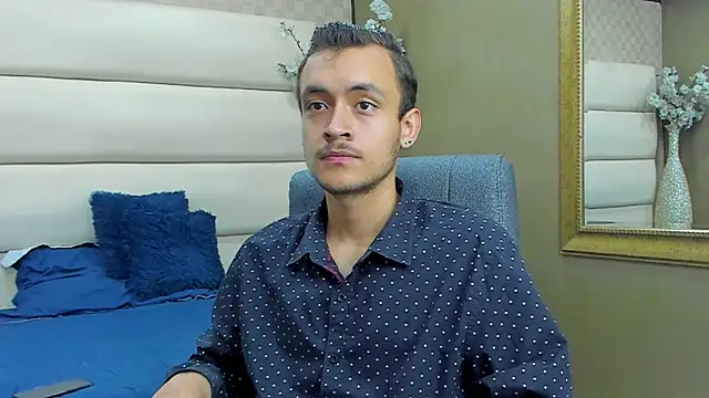 Snapshot of Desmon_Clark chatting on 01/30/25, 07:04 Desmon Clark online show from 01/30/25, 07:04